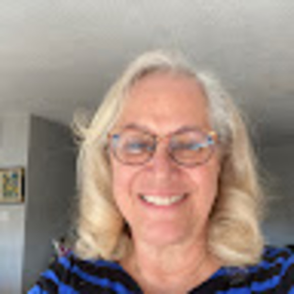 Profile Picture of Gail Buchbinder (@gailbbuch) on Poshmark