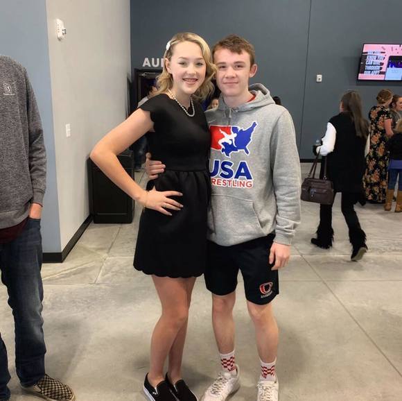 Hunter Dierksen - Poshmark Profile Picture of Hunter Dierksen (@hunterd11) on Poshmark