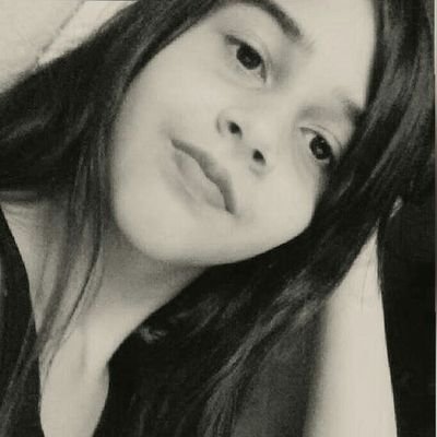 Profile Picture of Julia Victoria (Gh) (@oiJuliaVick) on Twitter