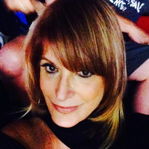 Millie Merheb - Poshmark Profile Picture of Millie Merheb (@milliie1964) on Poshmark