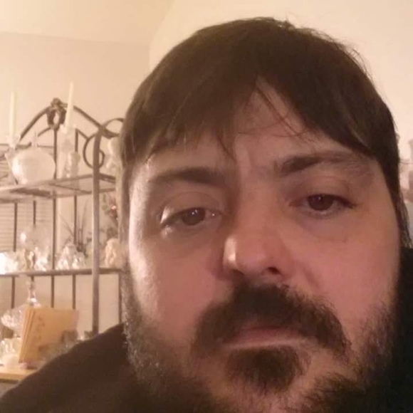 Profile Picture of Chris Overton (@overton) on Poshmark