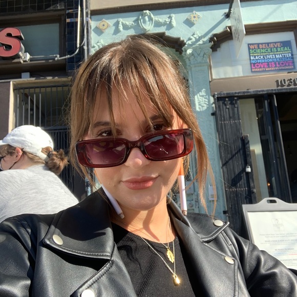 Profile Picture of Weronika Malinowska (@wmalinovska) on Poshmark