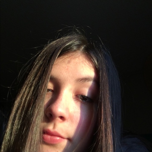 Profile Picture of Rebecca Mancuso (@kandin123) on Poshmark
