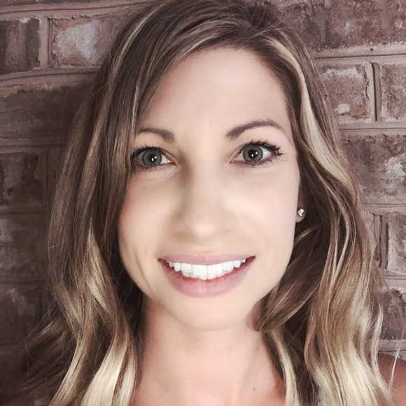Profile Picture of Kendall Boyer (@kendall1688) on Poshmark