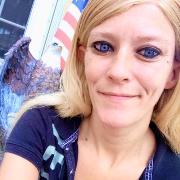 Profile Picture of Jessica Baskins (@jessbaskins) on Poshmark