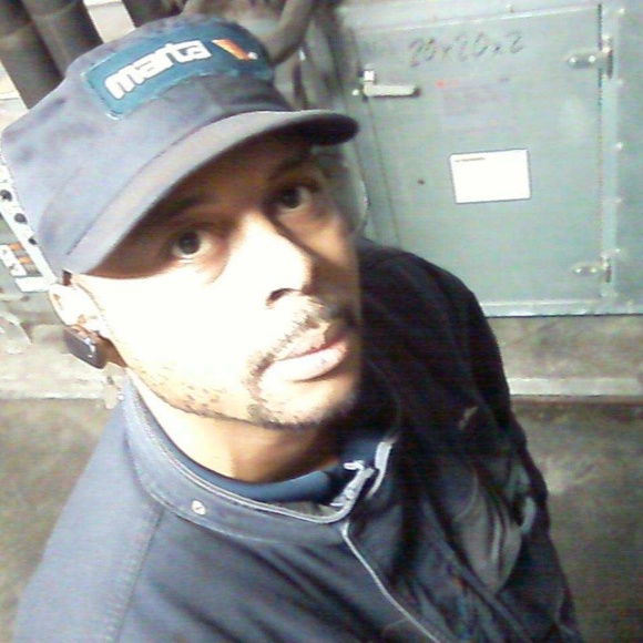 Terry Herbert - Poshmark Profile Picture of Terry Herbert (@therbert47) on Poshmark