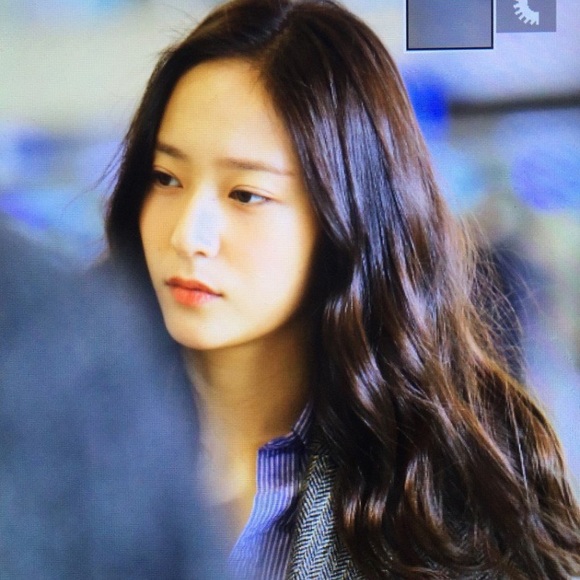 Profile Picture of Joy Yoon (@tptkds2) on Poshmark