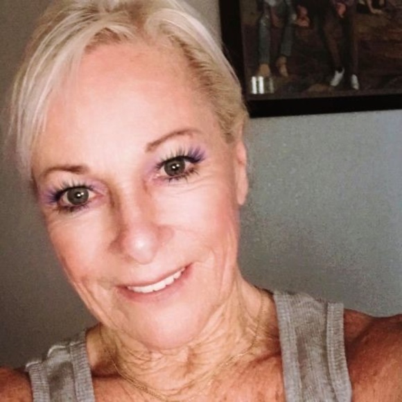 Profile Picture of Nancy Antonsen (@nancyantonsen53) on Poshmark