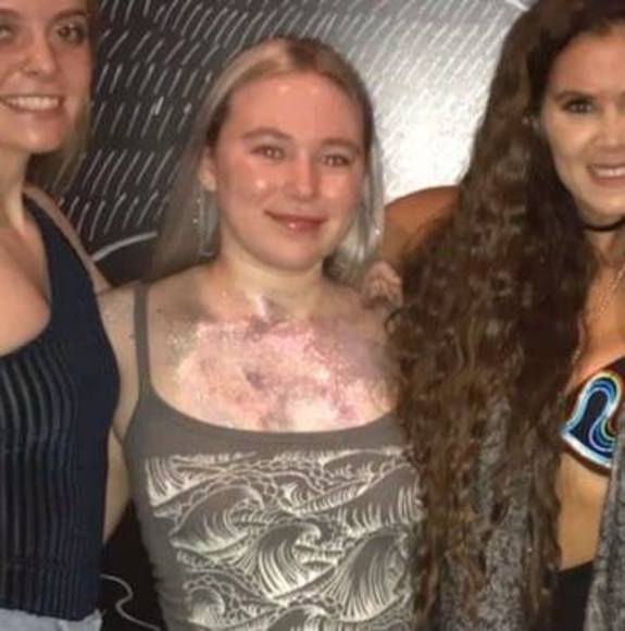 Profile Picture of Haley Hoffman (@haleyhoffman975) on Poshmark