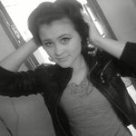 Profile Picture of Hollie Hoskins (@lyfethesoyleon) on Instagram