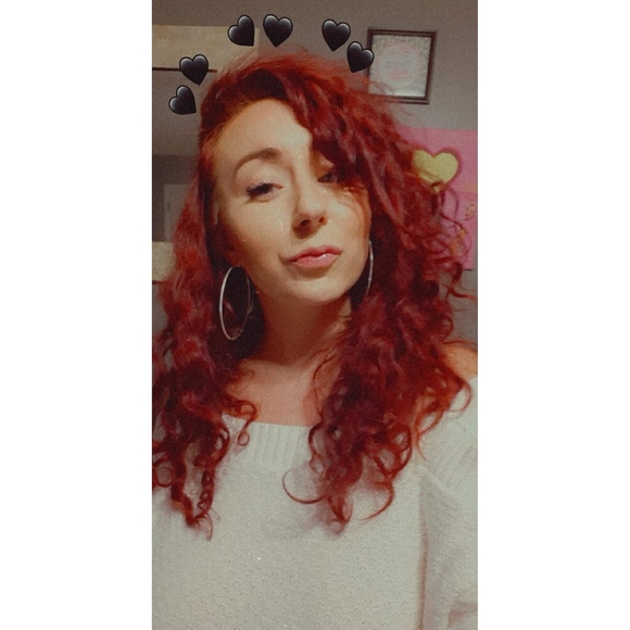 Profile Picture of Kyndra Garringer (@kyndragarringer) on Poshmark