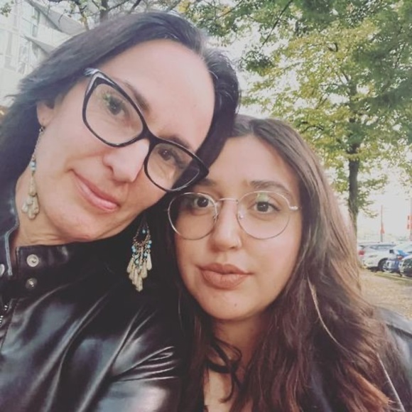 Profile Picture of Diyame Caterer (@diyame11) on Poshmark