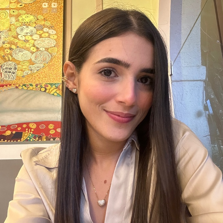 Profile Picture of Andrea Lugo Isturiz (@andrealugoi) on Tiktok