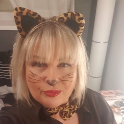 Profile Picture of Caroline Guy (@Carolin56810912) on Twitter