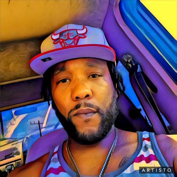 Profile Picture of Chris Bedford (@cbed7902) on Poshmark