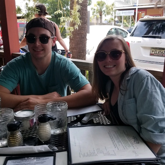 Profile Picture of Kenny Stempien (@kjstempien1) on Poshmark