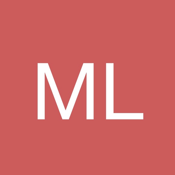 Profile Picture of Megan Levitt (@mmlevitt) on Poshmark