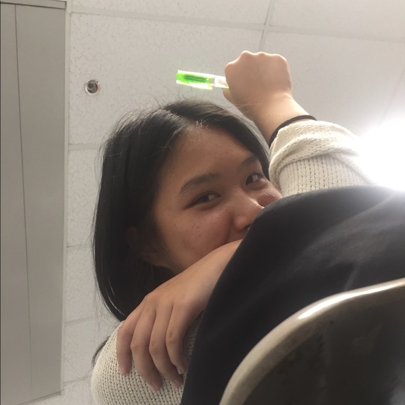 Profile Picture of Nylah Seechan (@seechan003n) on Poshmark