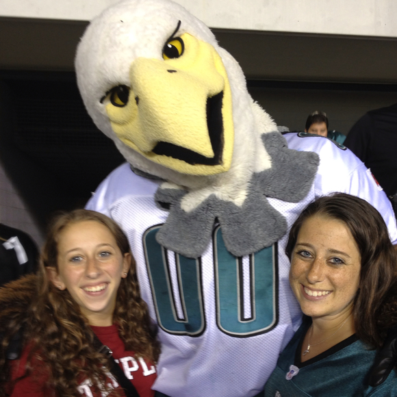 Profile Picture of Jillian Leonard (@jillian11) on Poshmark