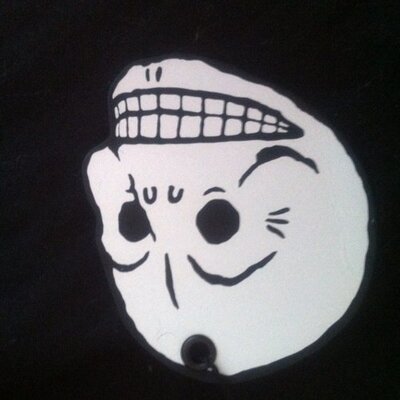 Profile Picture of Lori (@RabeTbe) on Twitter