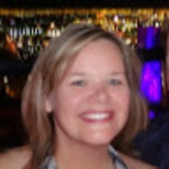 Profile Picture of Jodi Dunckel (@ijodi72) on Poshmark