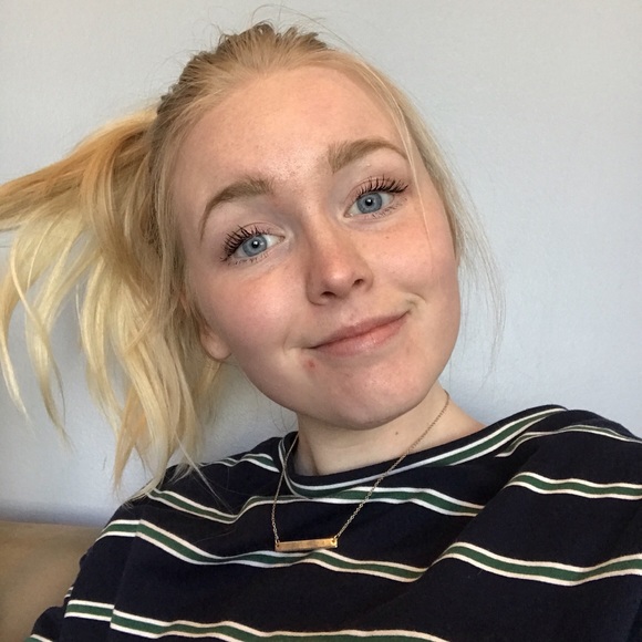 Profile Picture of Jaclyn Taylor (@jaclynmariet) on Poshmark