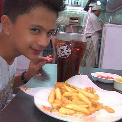 Profile Picture of Kenneth Antonio (@kennethantonio4) on Twitter