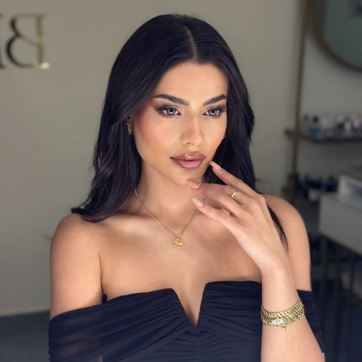Profile Picture of Cynthia🌚 (@_cee322) on Tiktok