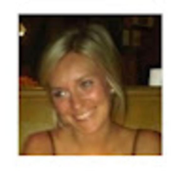 Profile Picture of Caitlin Newton (@cimrie) on Poshmark