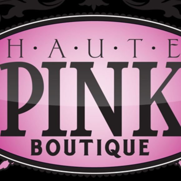 Profile Picture of Krystal Mcanaw (@shophautepink) on Poshmark