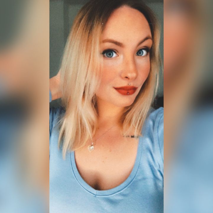 Profile Picture of juliahuhn1 (@juliahuhn1) on Tiktok