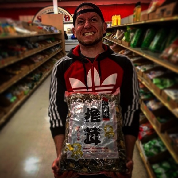 Profile Picture of Andrew Tackett (@tack82) on Poshmark