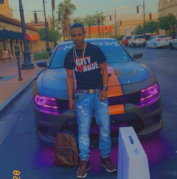 Profile Picture of Gregory Winfree (@gregory_winfree) on Poshmark