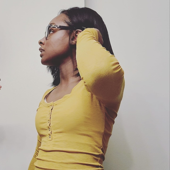 Profile Picture of Yvonne Robinson (@celanese) on Poshmark