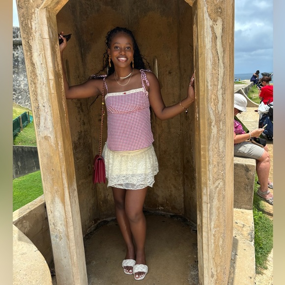 Profile Picture of Ivetta Jean louis (@ivetta99) on Poshmark