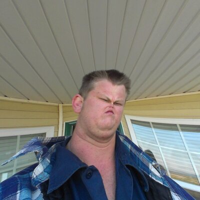 Profile Picture of Steven LaReau (@LaReauski) on Twitter