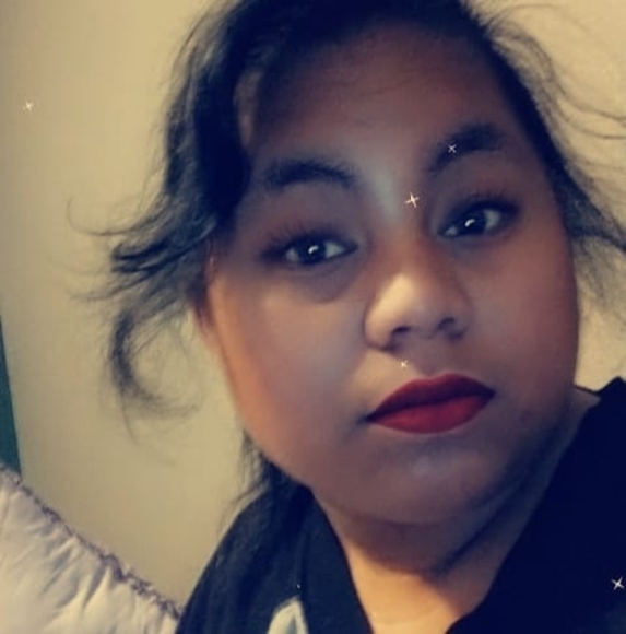 Profile Picture of Pauleen Pickering (@pauly95) on Poshmark