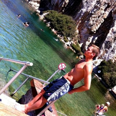 Profile Picture of Alexandros Tampakis (@alexandrostampa) on Twitter