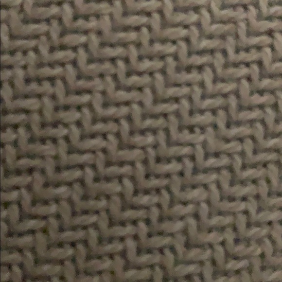 Profile Picture of Aaron Feliciano (@aaron_feliciano) on Poshmark