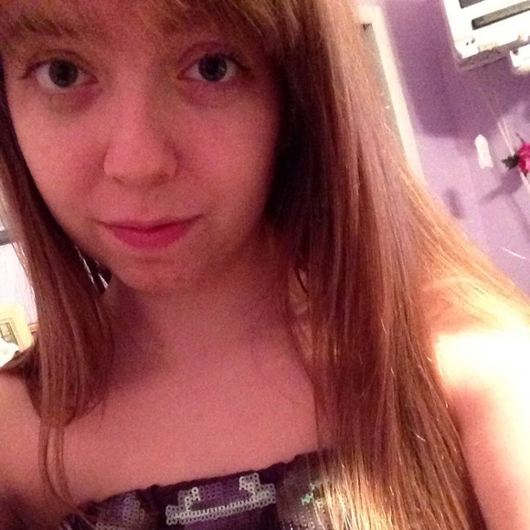 Profile Picture of Jenna Adam (@jennaa22) on Poshmark