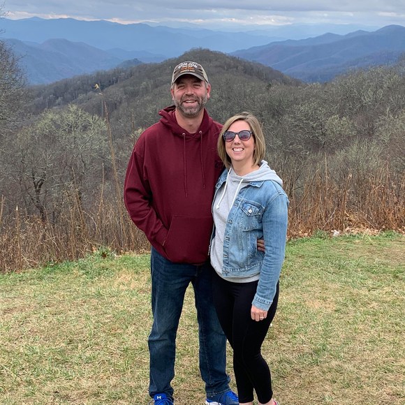 Profile Picture of Dawn Griswold (@dawngriswold) on Poshmark