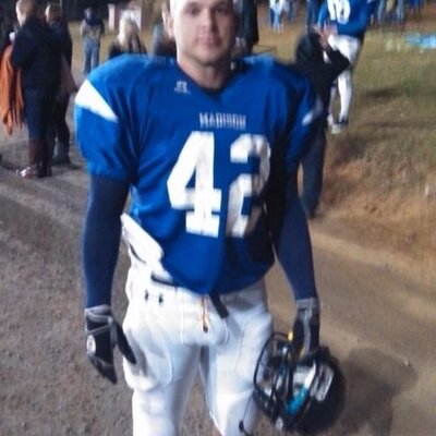 Profile Picture of Aaron Darnell (@ADarnell4_4) on Twitter