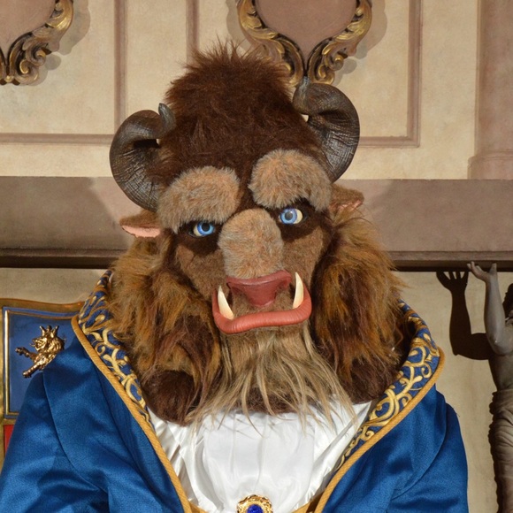 Profile Picture of Catherine Ryan (@c4cathy) on Poshmark