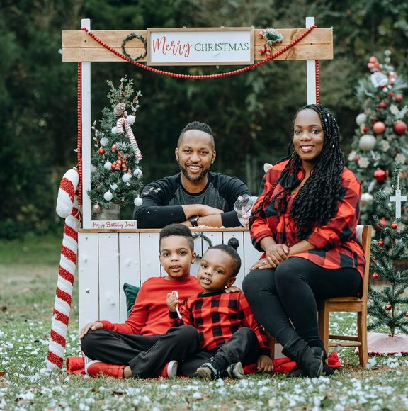 Profile Picture of Roxanne Hayes (@roxybys525) on Poshmark