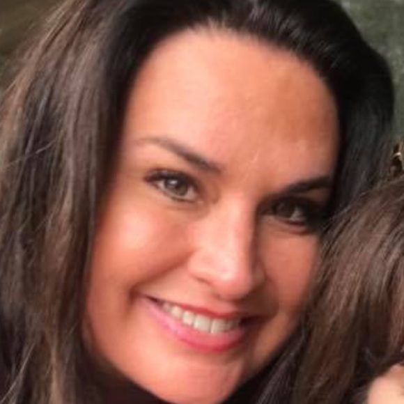 Profile Picture of Travis & kourtney Bedwell (@t_bedwell) on Poshmark