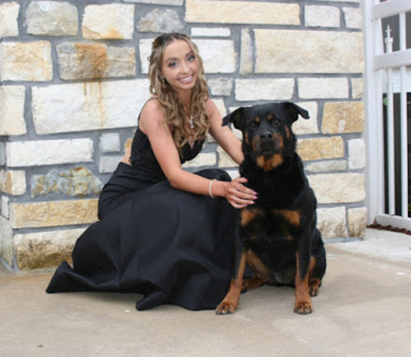 Profile Picture of Taylor Greer (@taylorgreer021) on Poshmark