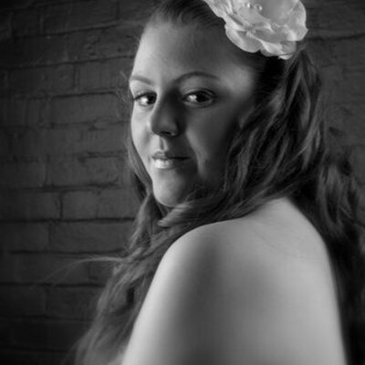 Profile Picture of Leah Vernon (@leah_jb_gill) on Twitter