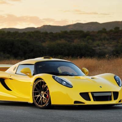 Profile Picture of Christopher Sharma (@lightning20011) on Twitter