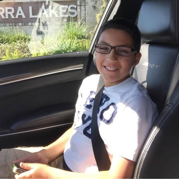 Profile Picture of Ricky Jimenez (@rickyjimenez786) on Poshmark