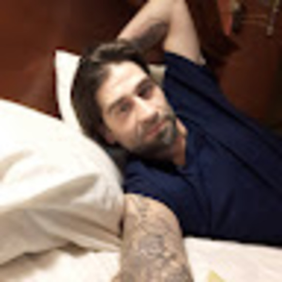 Profile Picture of Tim Vaughn (@tim1976vaughn) on Poshmark